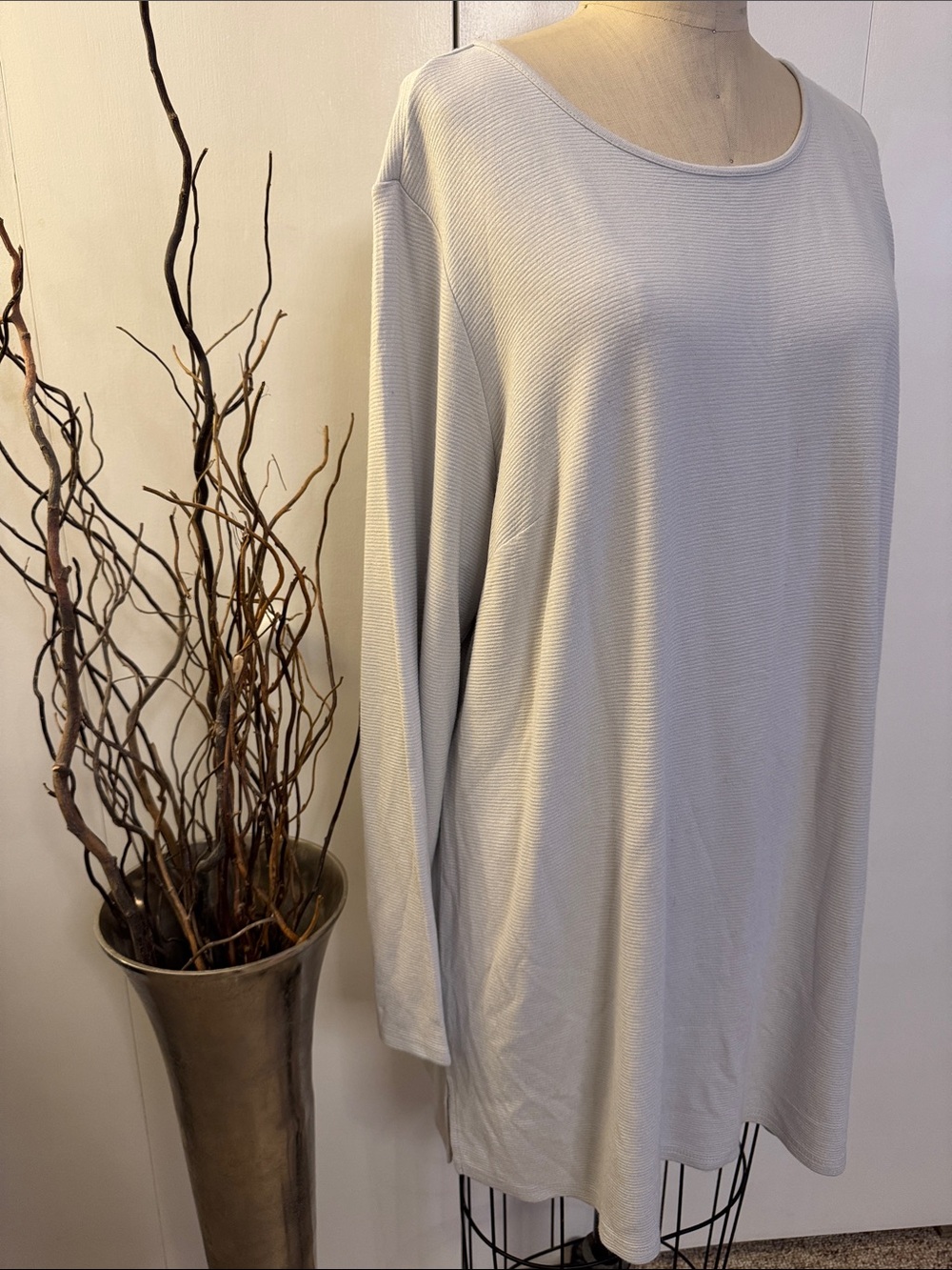 J. Jill Relaxed Scoop Neck Tunic - Light Gray - Picture 5 of 6